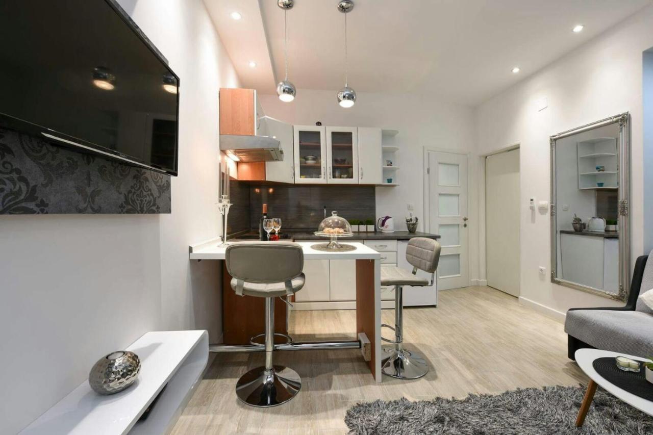 G&T Apartment Zadar Exteriör bild
